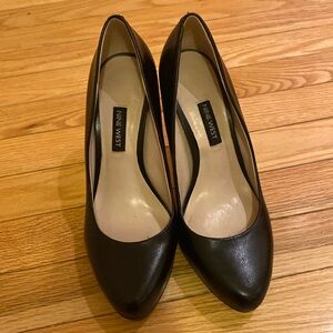 Nine West Black Leather Pumps